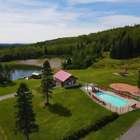 Parc Du Mont-Citadelle Villa Saint-Honore-de-Temiscouata Екстериор снимка