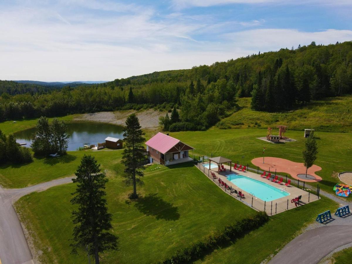 Parc Du Mont-Citadelle Villa Saint-Honore-de-Temiscouata Екстериор снимка