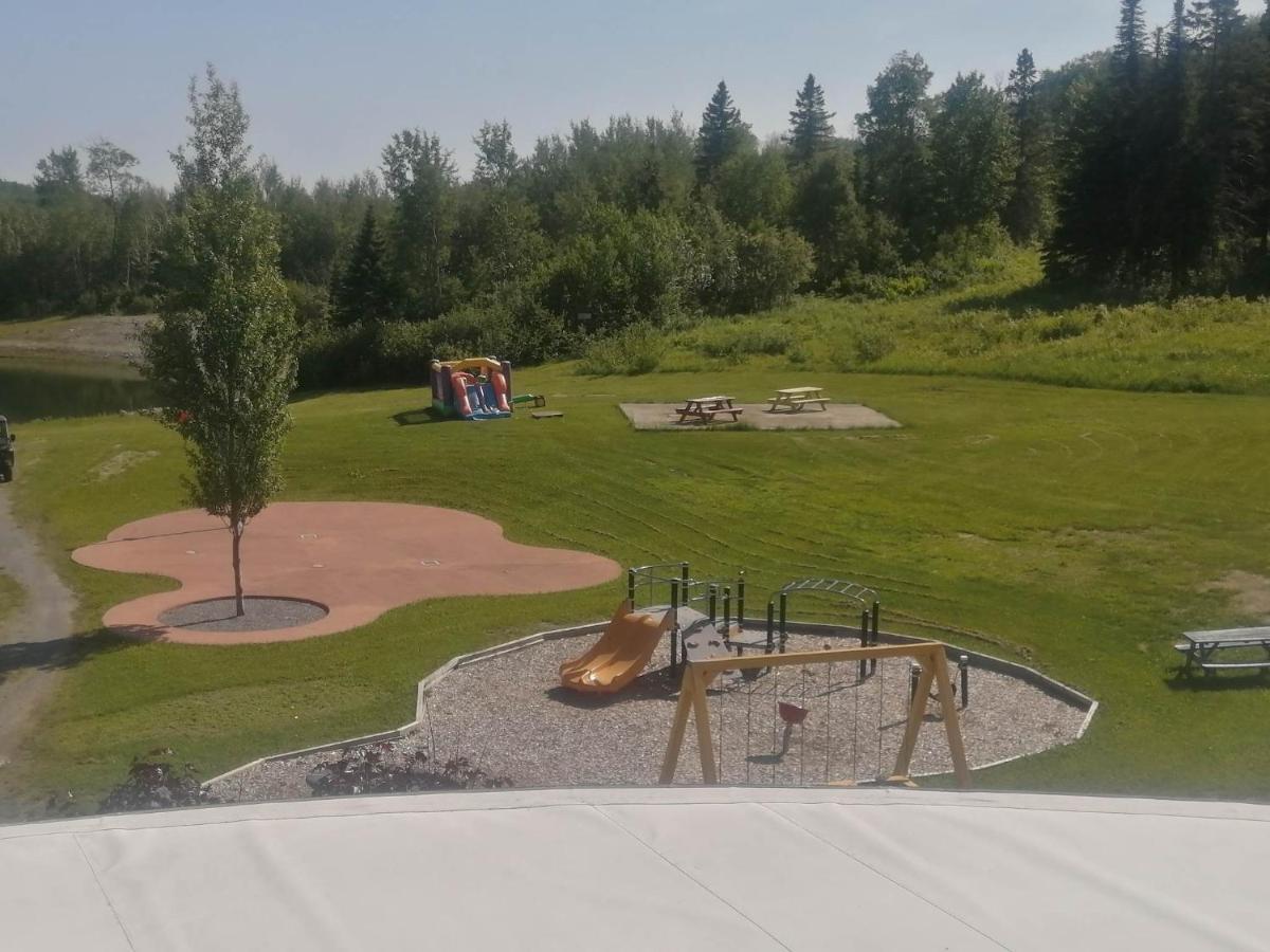 Parc Du Mont-Citadelle Villa Saint-Honore-de-Temiscouata Екстериор снимка